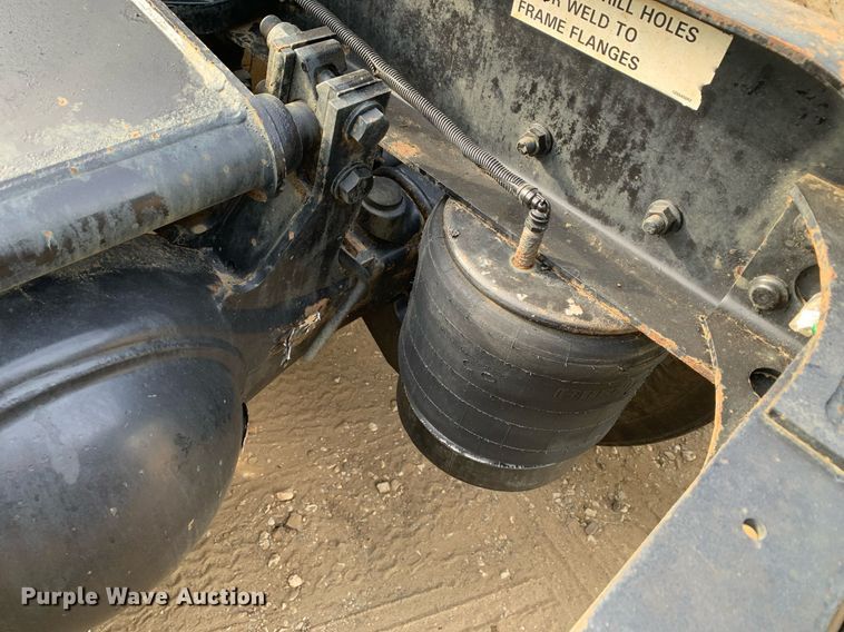 image for item DP8643 2014 International ProStar 113  semi truck