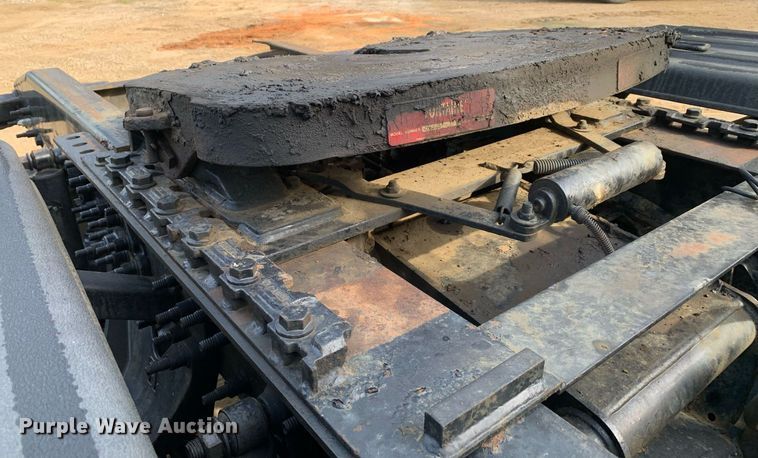 image for item DP8643 2014 International ProStar 113  semi truck