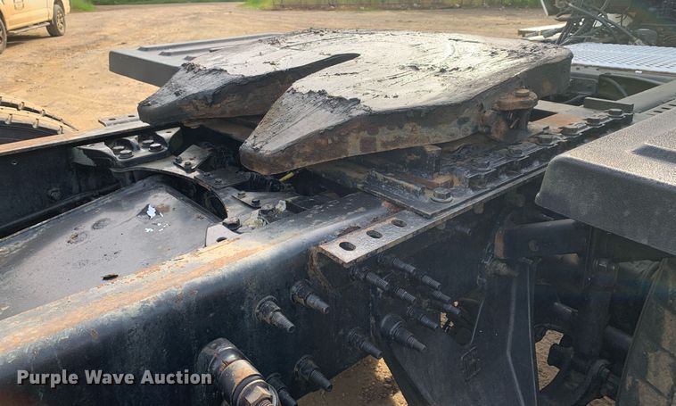 image for item DP8643 2014 International ProStar 113  semi truck