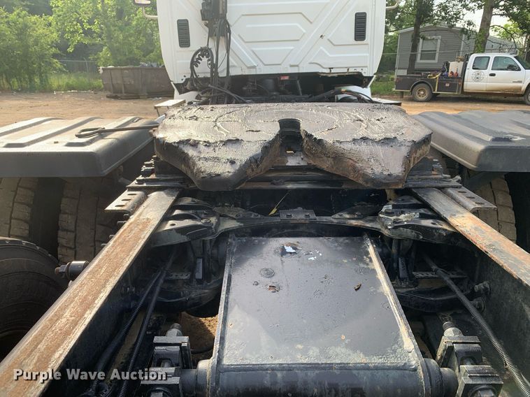 image for item DP8643 2014 International ProStar 113  semi truck