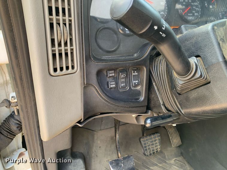 image for item DP8643 2014 International ProStar 113  semi truck