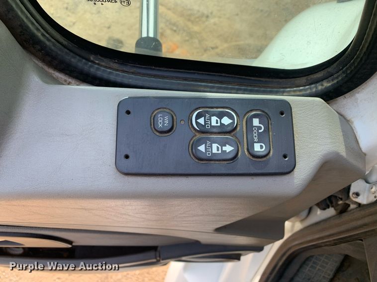 image for item DP8643 2014 International ProStar 113  semi truck