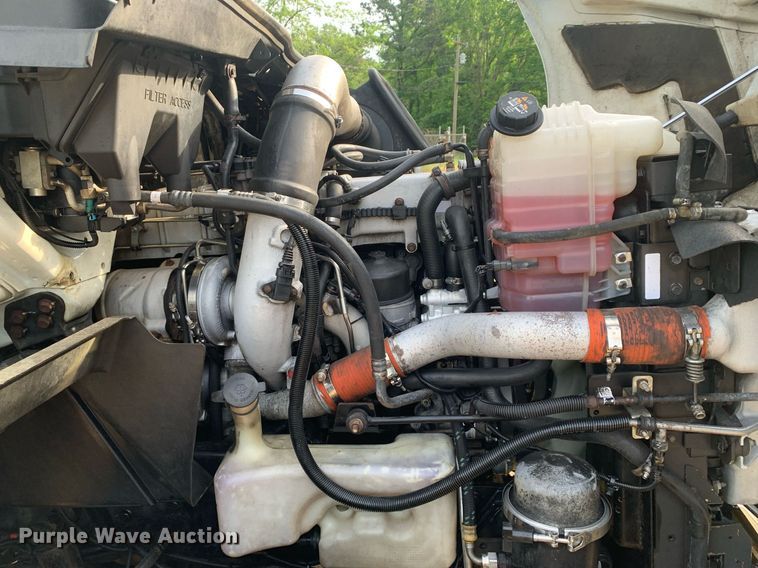 image for item DP8643 2014 International ProStar 113  semi truck