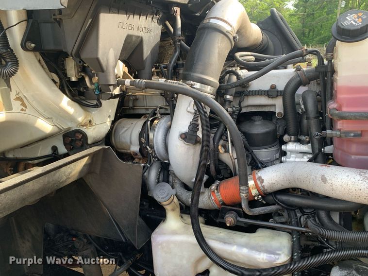 image for item DP8643 2014 International ProStar 113  semi truck