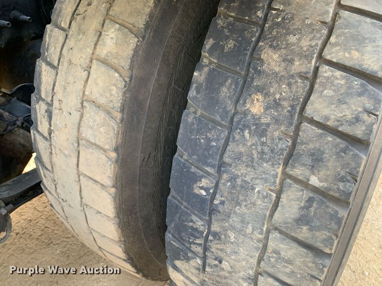 image for item DP8643 2014 International ProStar 113  semi truck