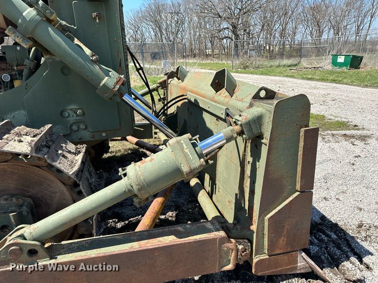 image for item DR5168 1988 Caterpillar D7G  dozer