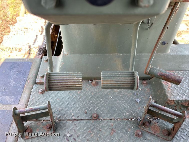 image for item DR5168 1988 Caterpillar D7G  dozer