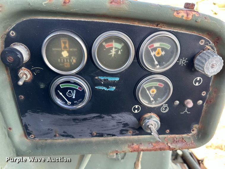 image for item DR5168 1988 Caterpillar D7G  dozer