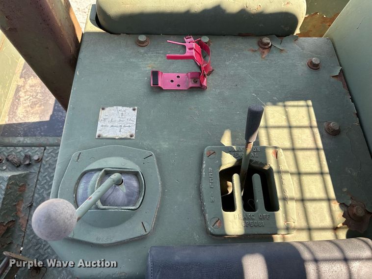 image for item DR5168 1988 Caterpillar D7G  dozer