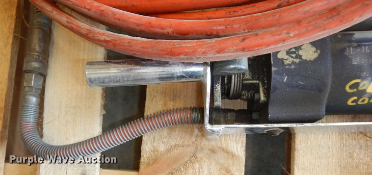 image for item IB9824 Hurst Jaws of Life  rescue equipment