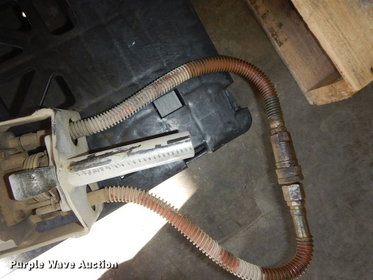 image for item IB9825 Hurst Jaws of Life  rescue equipment