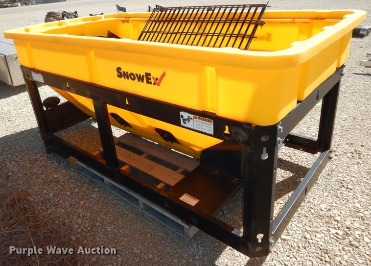 image for item IB9835 SnowEx V-Maxx 8500  spreader