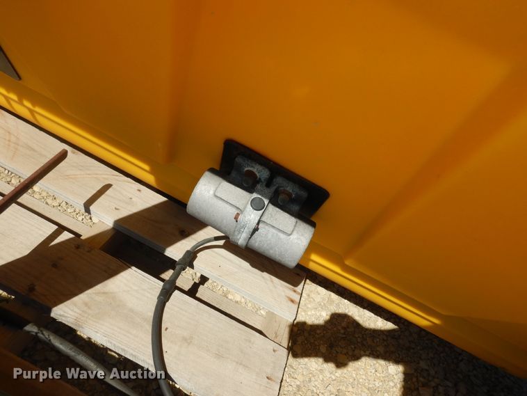 image for item IB9835 SnowEx V-Maxx 8500  spreader