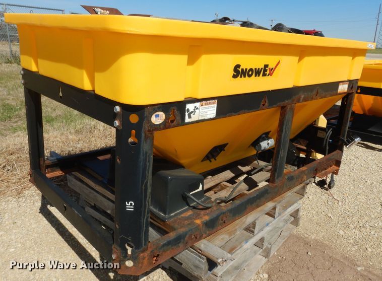 image for item IB9836 SnowEx V-Maxx 8500  spreader