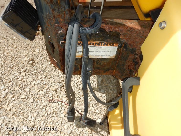 image for item IB9836 SnowEx V-Maxx 8500  spreader