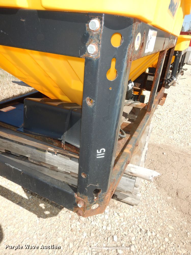image for item IB9836 SnowEx V-Maxx 8500  spreader