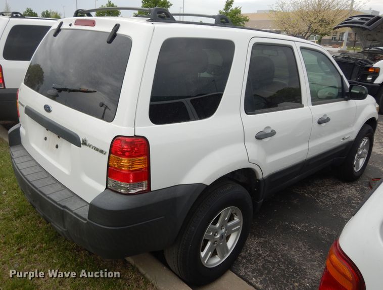 image for item IB9857 2006 Ford Escape Hybrid  SUV
