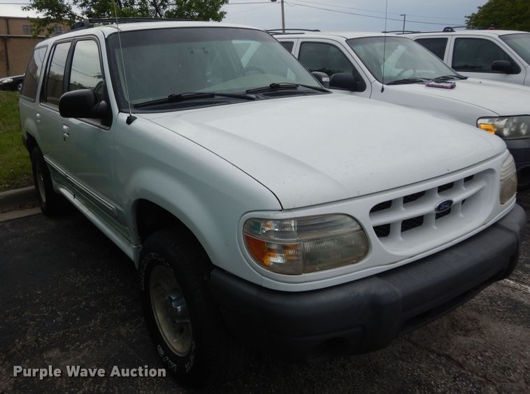 image for item IB9858 1999 Ford Explorer  SUV