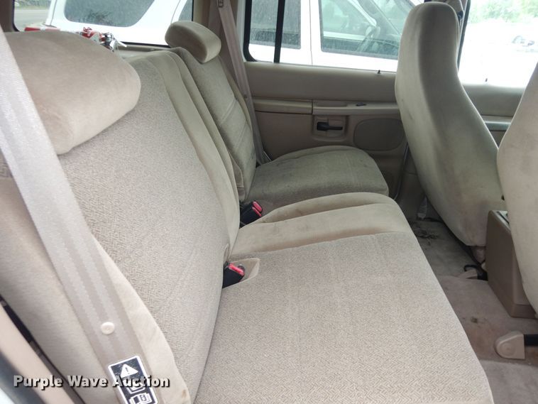 image for item IB9858 1999 Ford Explorer  SUV