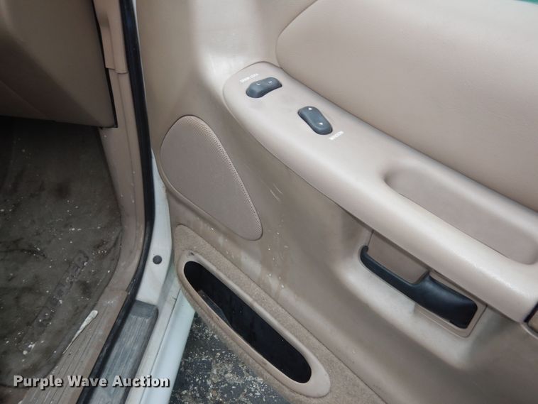 image for item IB9858 1999 Ford Explorer  SUV