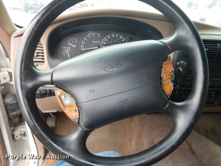 image for item IB9858 1999 Ford Explorer  SUV