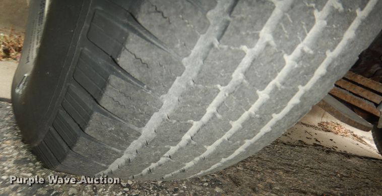 image for item IB9858 1999 Ford Explorer  SUV