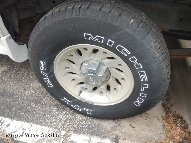 image for item IB9858 1999 Ford Explorer  SUV