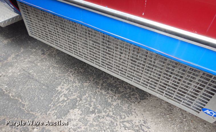 image for item IB9860 2012 Ford Econoline E450 Super Duty  shuttle bus