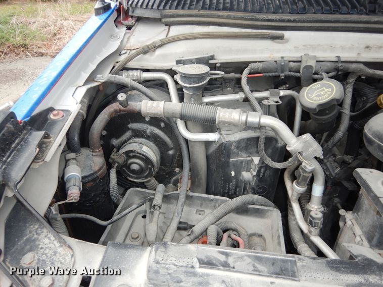 image for item IB9863 2014 Ford Econoline E450 Super Duty  shuttle bus