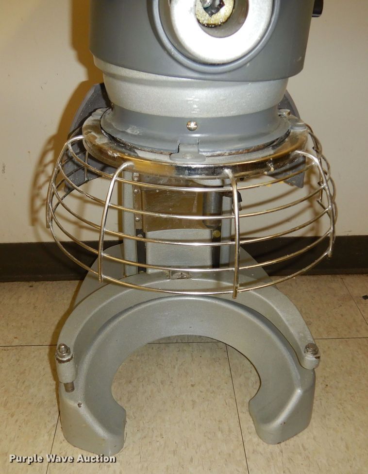 image for item IB9928 Hobart HL200  mixer