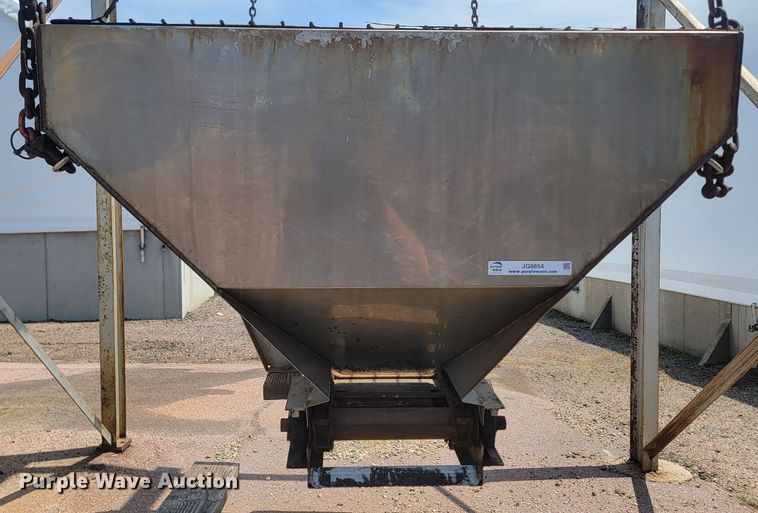 image for item JG9854 2006 Buyers  spreader