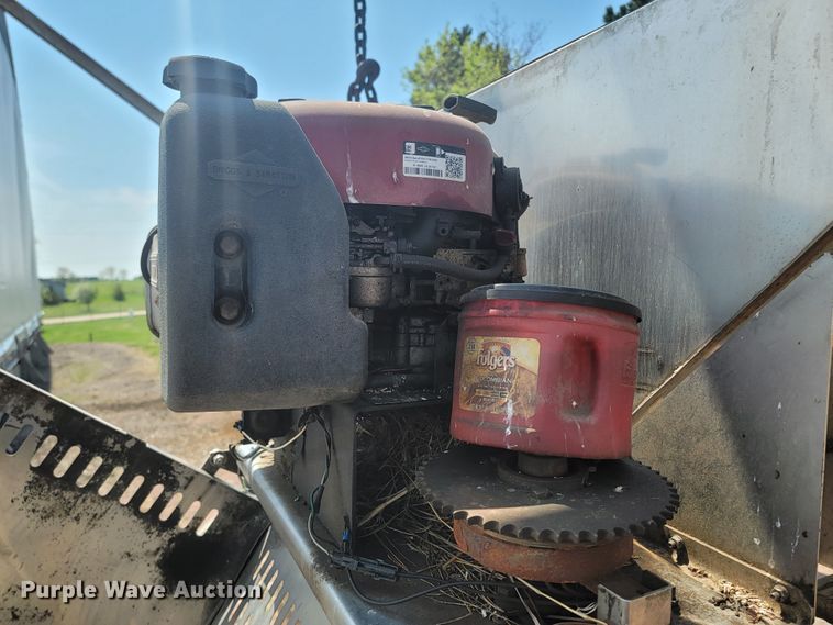 image for item JG9854 2006 Buyers  spreader