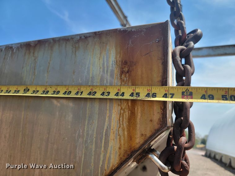 image for item JG9854 2006 Buyers  spreader