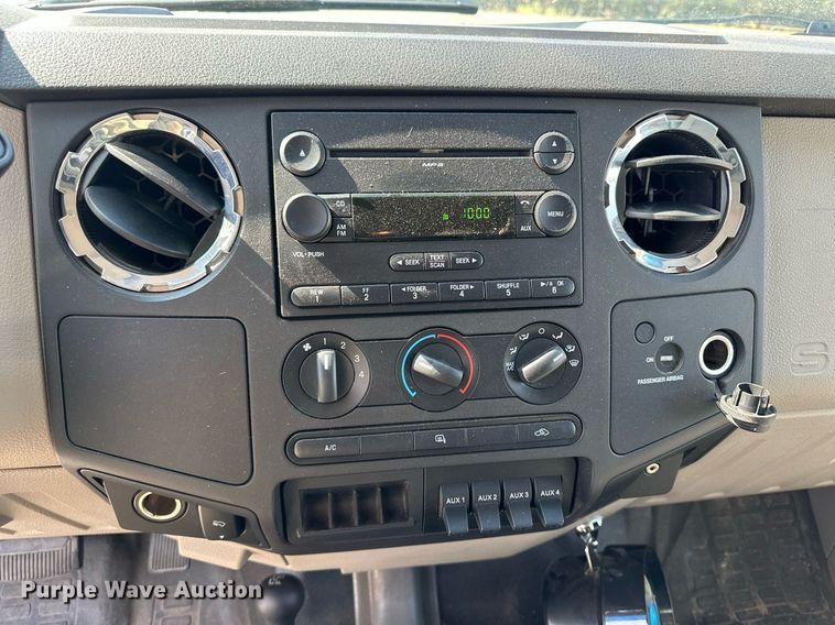 image for item JJ9935 2008 Ford F450 Super Duty  ambulance