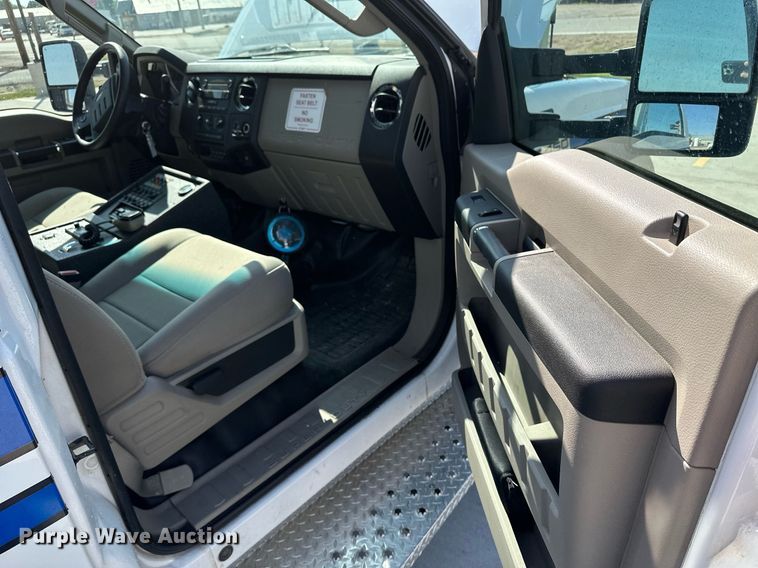 image for item JJ9935 2008 Ford F450 Super Duty  ambulance