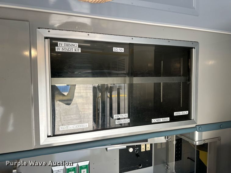 image for item JJ9935 2008 Ford F450 Super Duty  ambulance