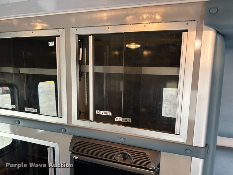 image for item JJ9935 2008 Ford F450 Super Duty  ambulance