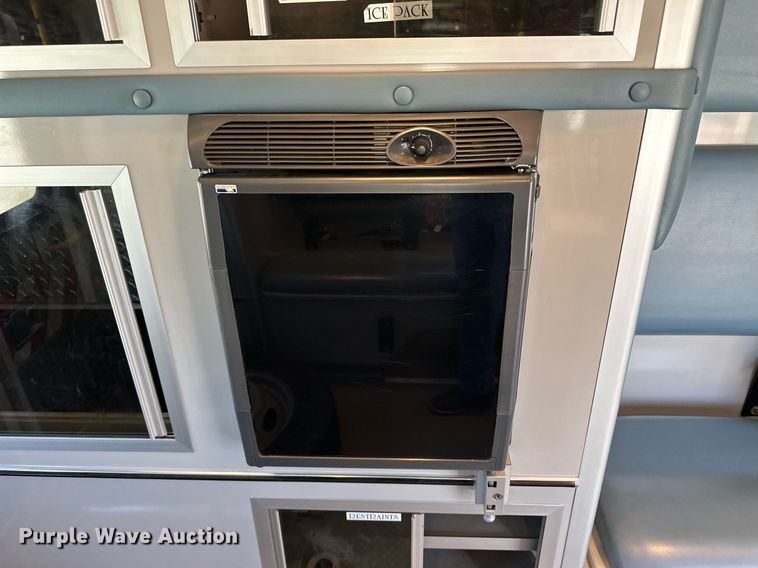 image for item JJ9935 2008 Ford F450 Super Duty  ambulance