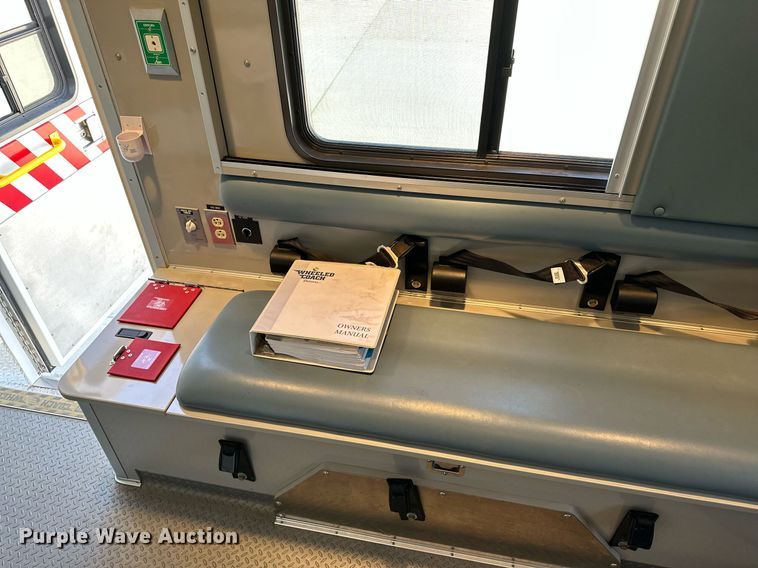 image for item JJ9935 2008 Ford F450 Super Duty  ambulance