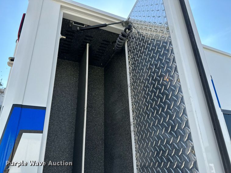 image for item JJ9935 2008 Ford F450 Super Duty  ambulance