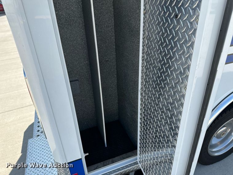 image for item JJ9935 2008 Ford F450 Super Duty  ambulance