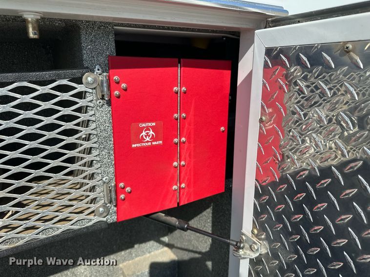 image for item JJ9935 2008 Ford F450 Super Duty  ambulance