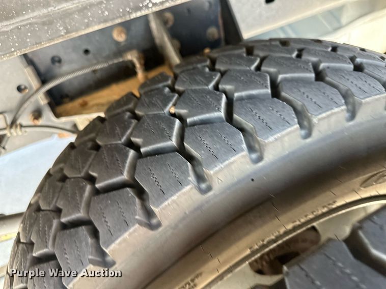 image for item JJ9935 2008 Ford F450 Super Duty  ambulance