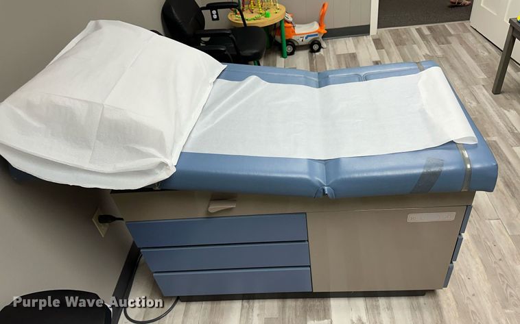 image for item JJ9940 Ritter 104  examination table