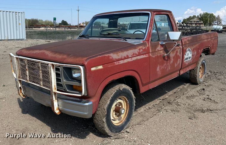 image for item JJ9944 1982 Ford F150  pickup truck