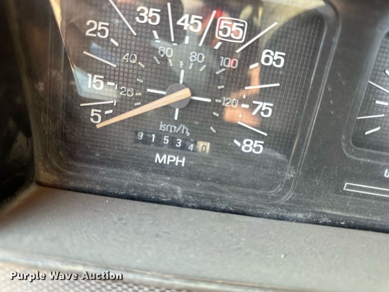 image for item JJ9944 1982 Ford F150  pickup truck