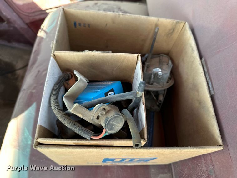 image for item JJ9944 1982 Ford F150  pickup truck