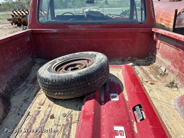 image for item JJ9944 1982 Ford F150  pickup truck