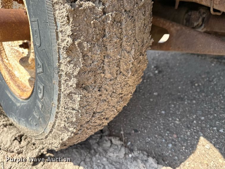 image for item JJ9944 1982 Ford F150  pickup truck