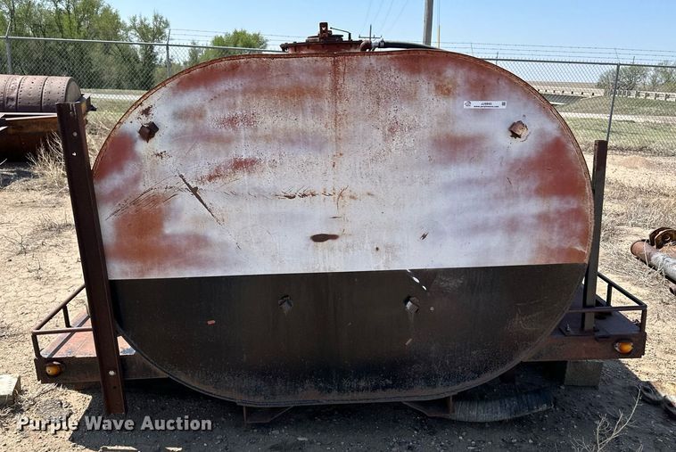 image for item JJ9945 Water tank bed